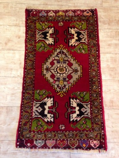 画像1: NO119 アンティークヤストゥク 絨毯 ５０年前 厚めのマットタイプ