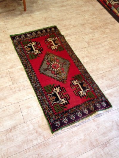 画像2: NO1271 トルコ 手織り絨毯　厚めのマットタイプ