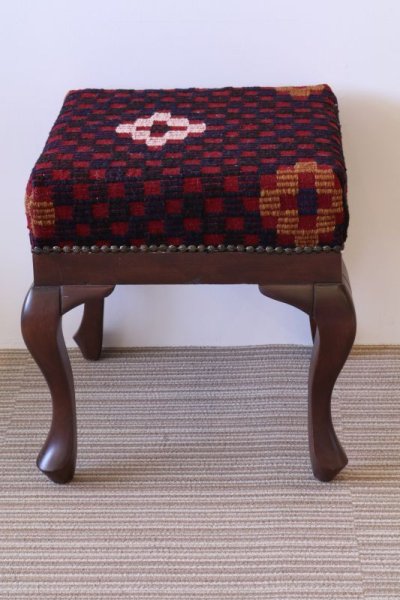 画像1: 手織り キリムの木製椅子 オットマン