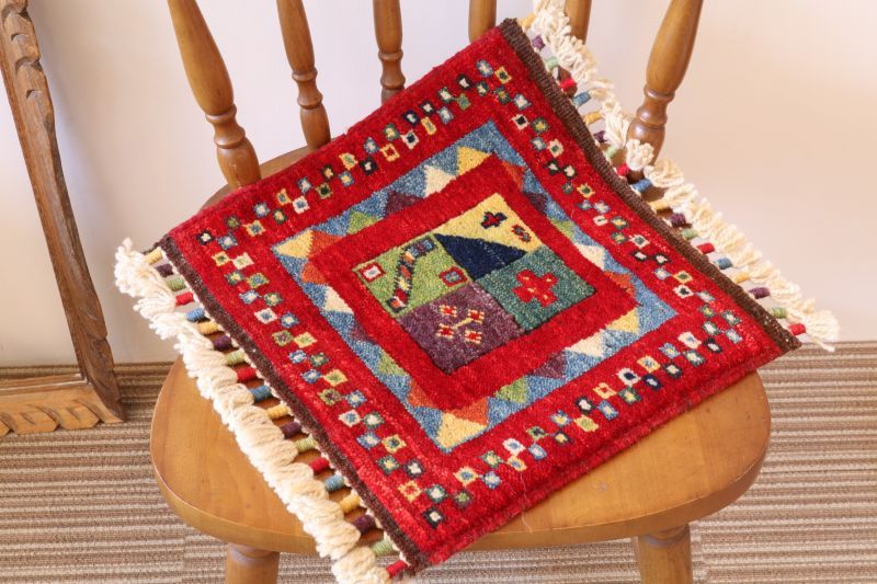 送料無料お手入れ要らず トルコの手織りキリム コンヤ160×112cm水色と赤 角を持った六角形